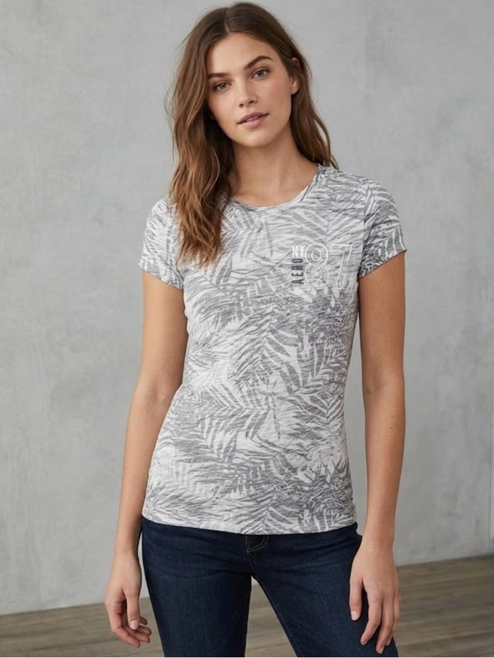 Aeropostale tropical print t-shirt